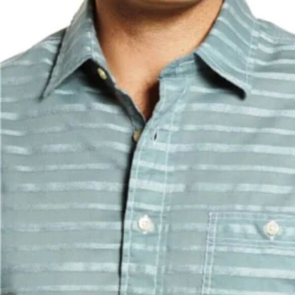 ✨ Johnnie-O Raleigh Hangin’ Out Stripe Short Sleeve Button Down Shirt ✨ - Picture 4 of 10